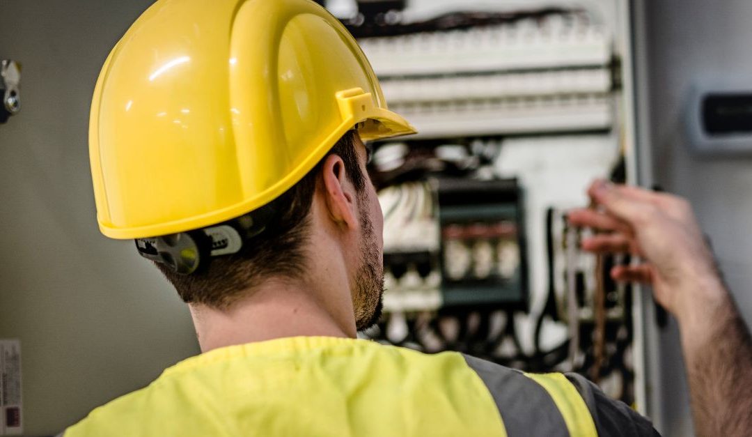 Hoe kies je een betrouwbare elektricien?